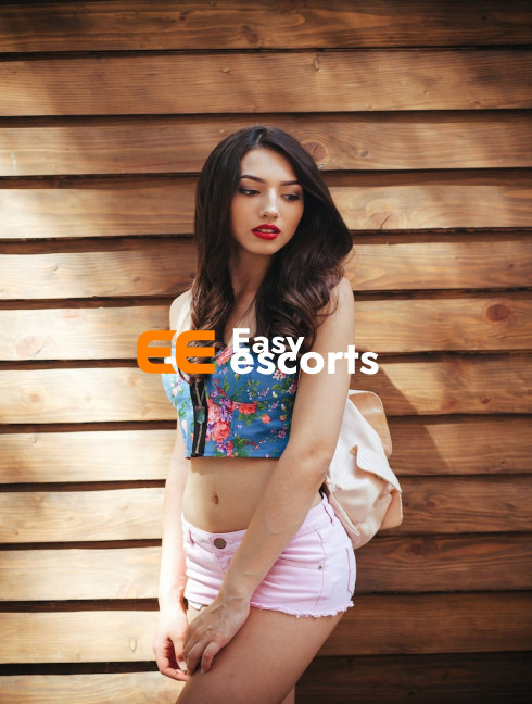 Noida Escort Service with No Advance Payment and Full Safety